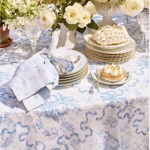 💙 Rare LoveShackFancy Blue Bow Floral Tablecloth – Linen Blend – Never Used 💙